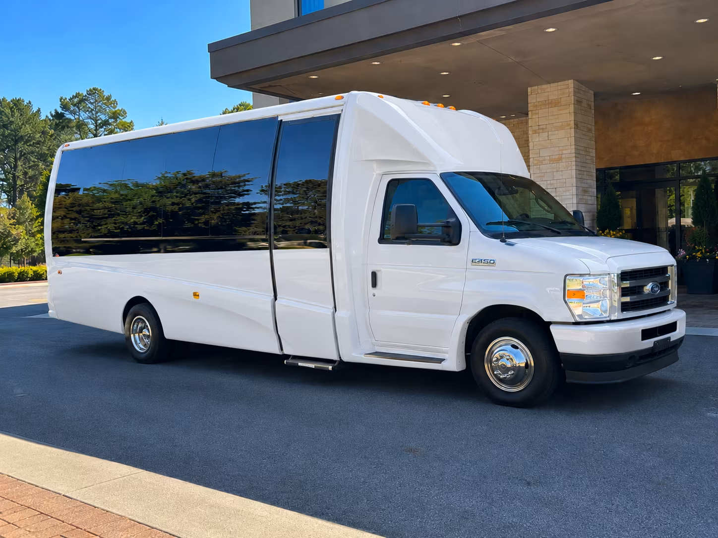 minibus wine tours to the sierra nevada foothills ava