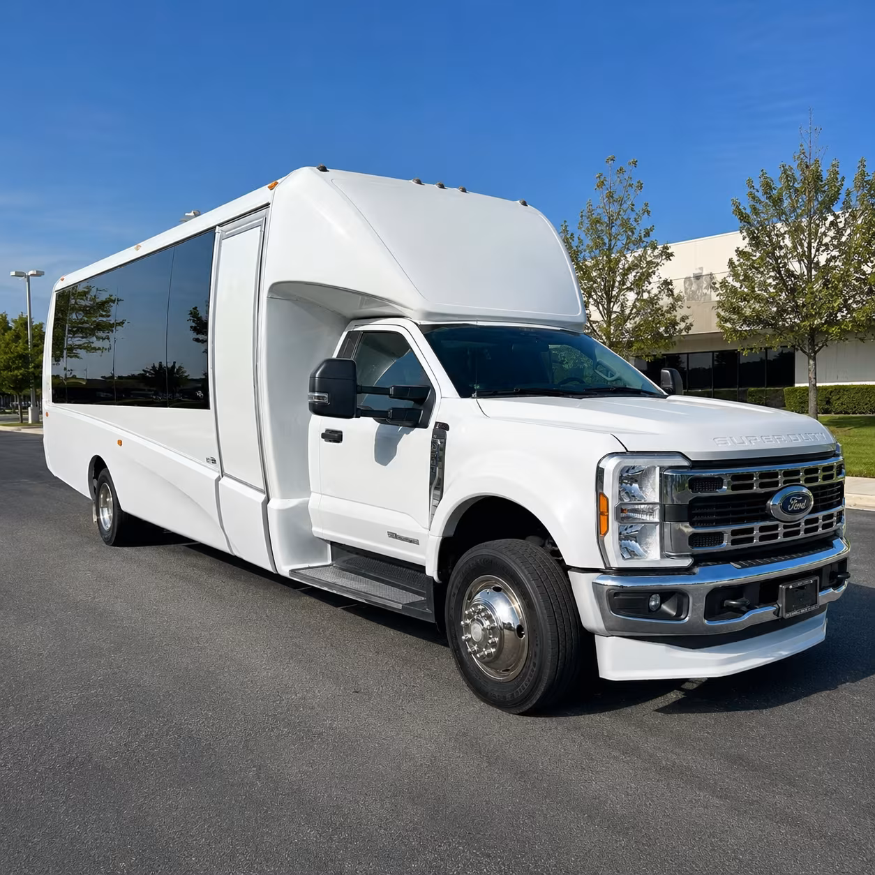 quinceanera birthday and celebration buses in tulare