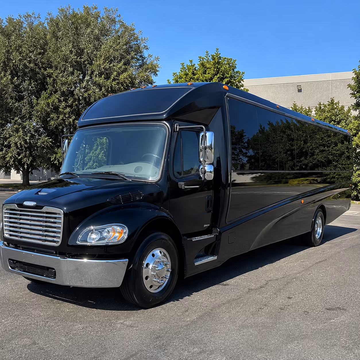 tulare 25 passenger minibus