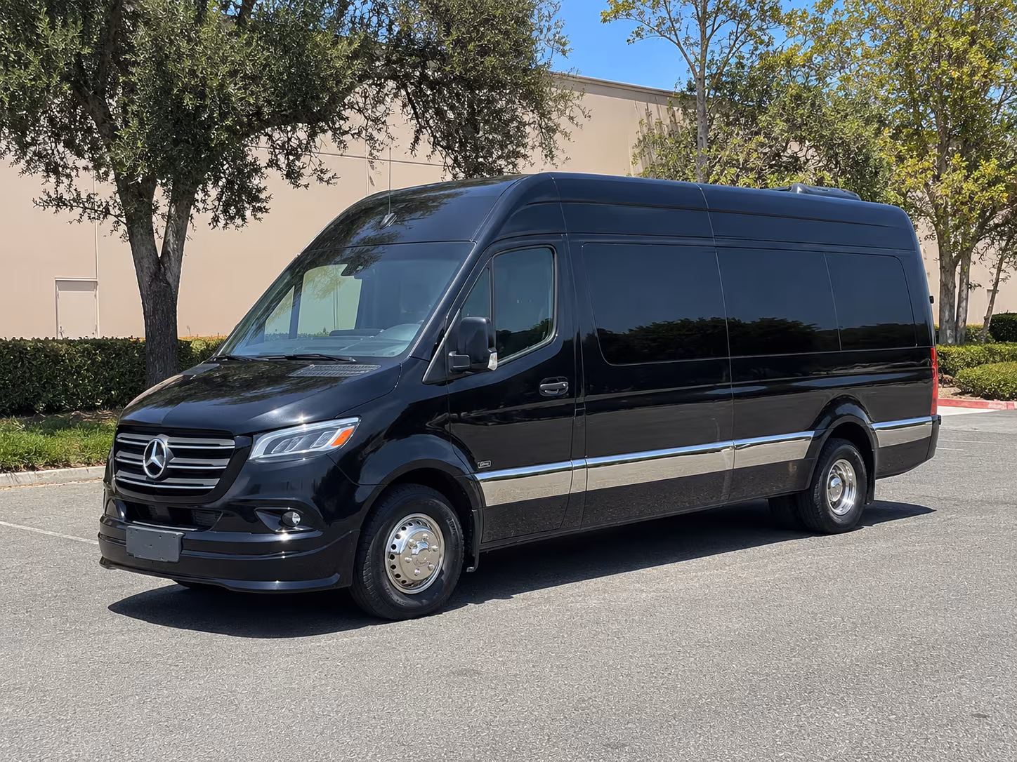 tulare wine tour brewery transportation
